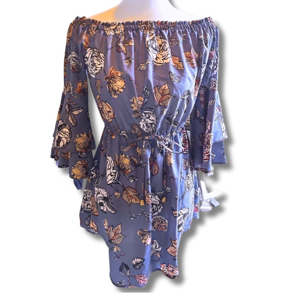 Blush Floral Bell Sleeve Womens Summer Dress Size Medium